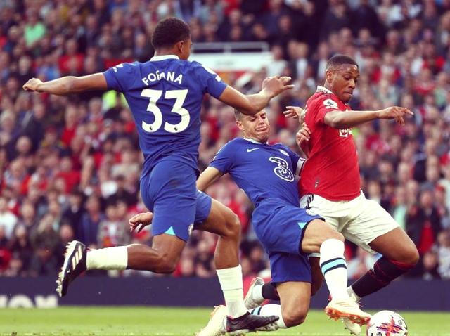 切尔西积分领跑,欧冠小组出线提前锁定的简单介绍 切尔西积分领跑,欧冠小组出线提前锁定的简单介绍