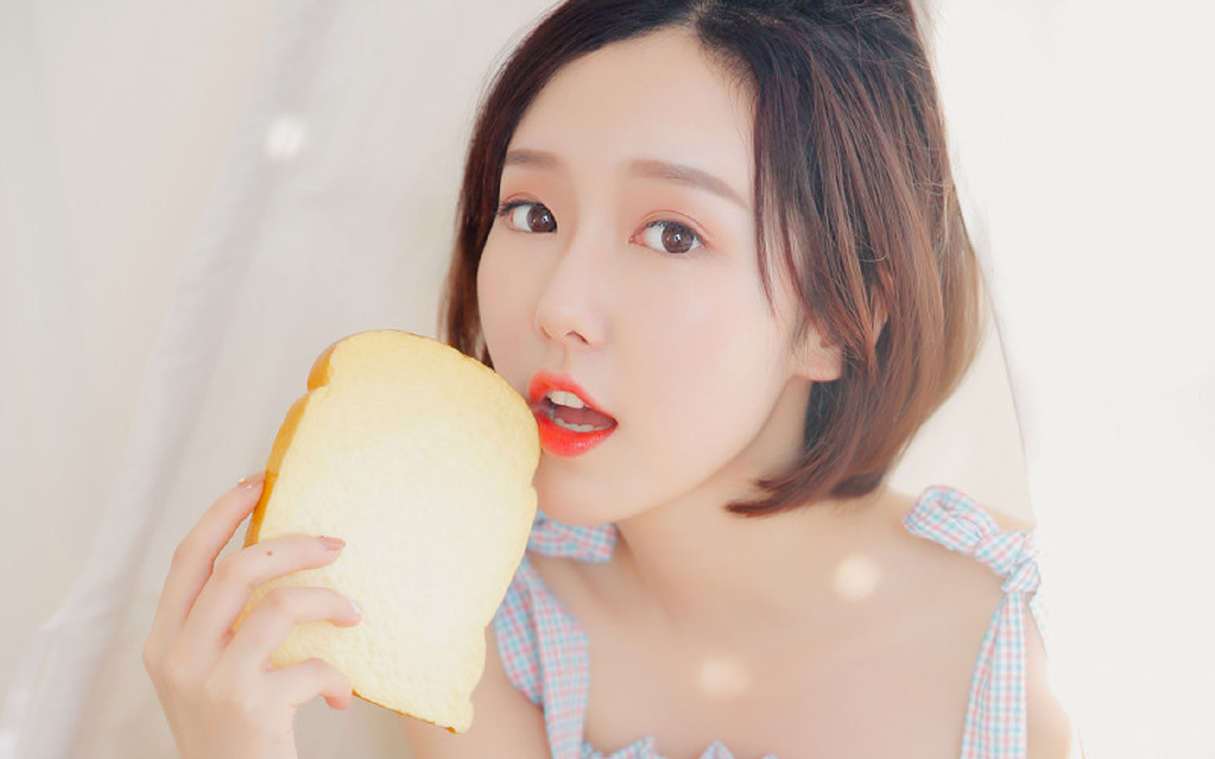 黑白直播网-双城记,F1街道赛焦点战引爆速度狂欢,浙江队强势晋级迎战森林狼