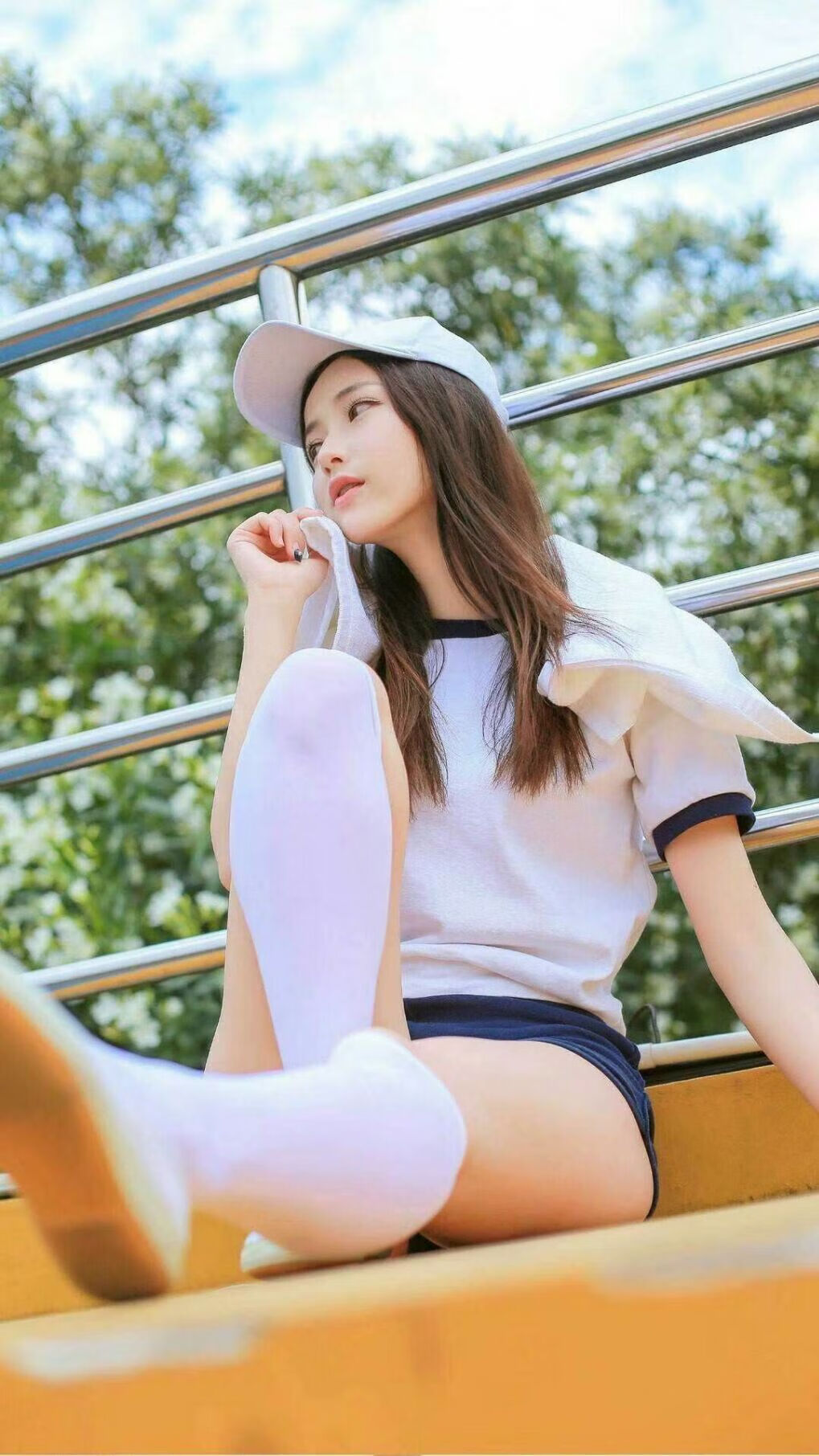 黑白直播免费体育直播-莱奥的变速齿轮,拜仁压哨逆转背后的攻防转换艺术